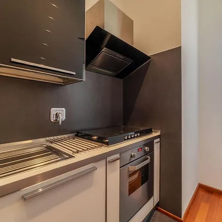 Guesthost - Vittorio Emanuele Elegant Rome