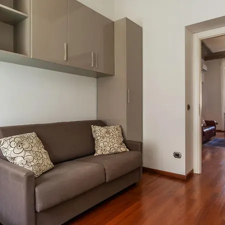 Guesthost - Vittorio Emanuele Elegant