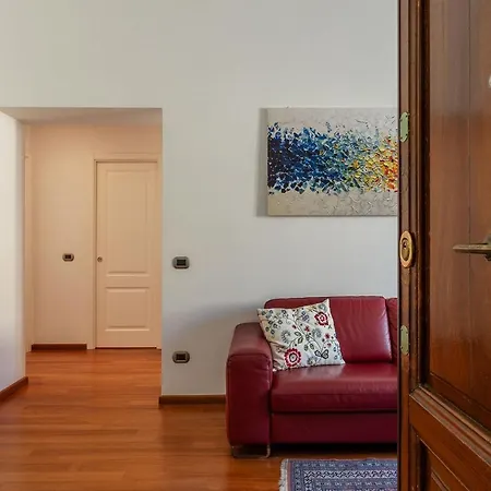 Guesthost - Vittorio Emanuele Elegant